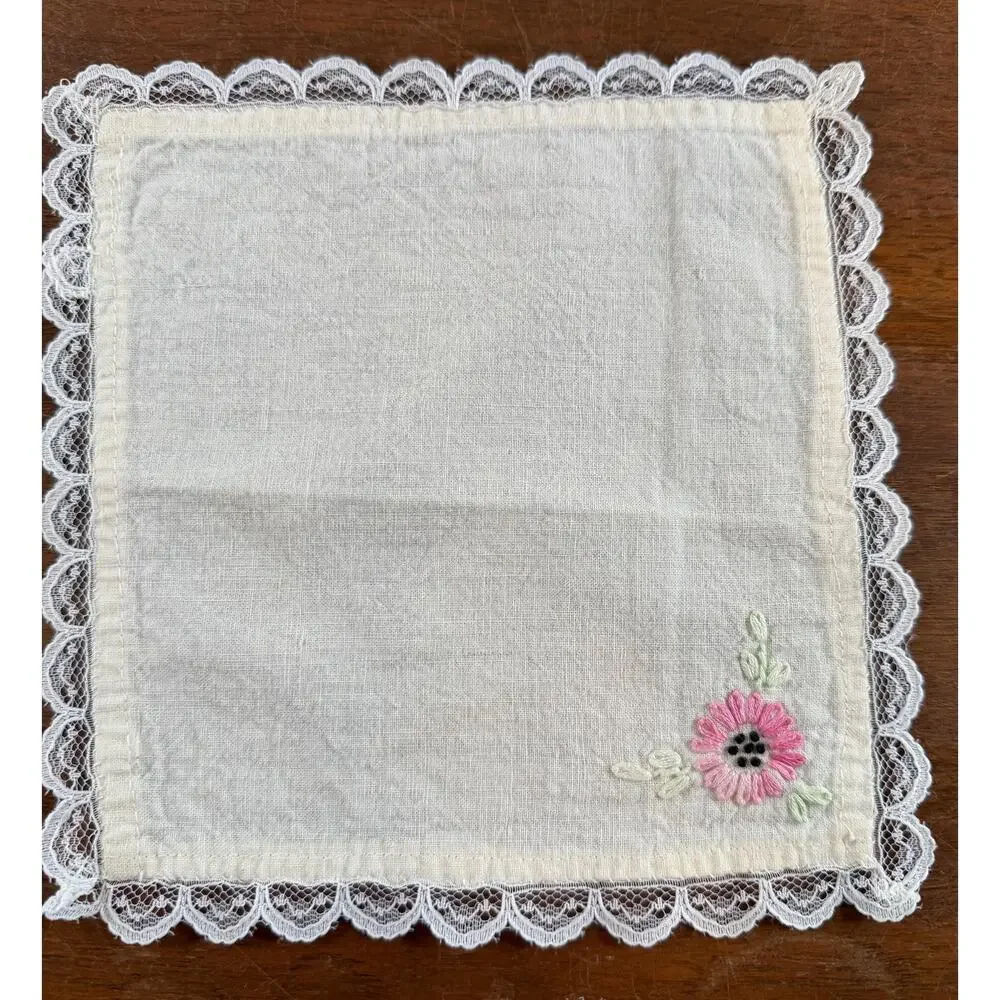 Set of 4 Vintage Embroidered Handkerchiefs White Lace Trim Pink Flower